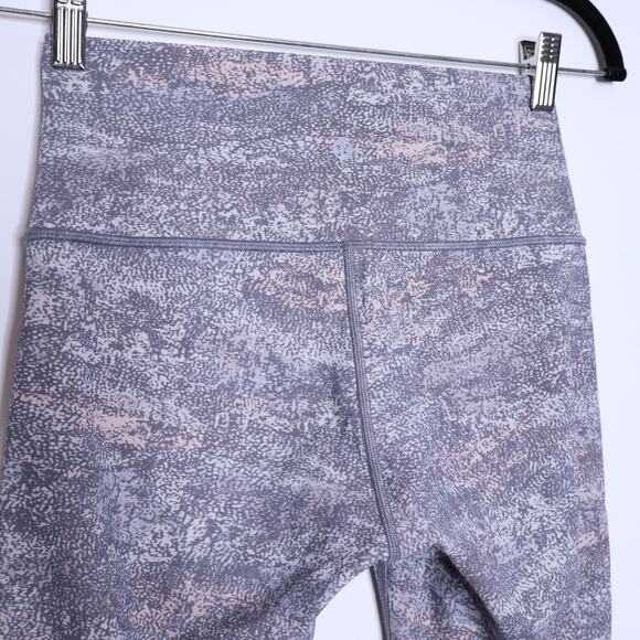 LULULEMON Wunder Under High-Rise Tight 28" Frozen Alpine White Multi Women's 6 - Picture 6 of 9